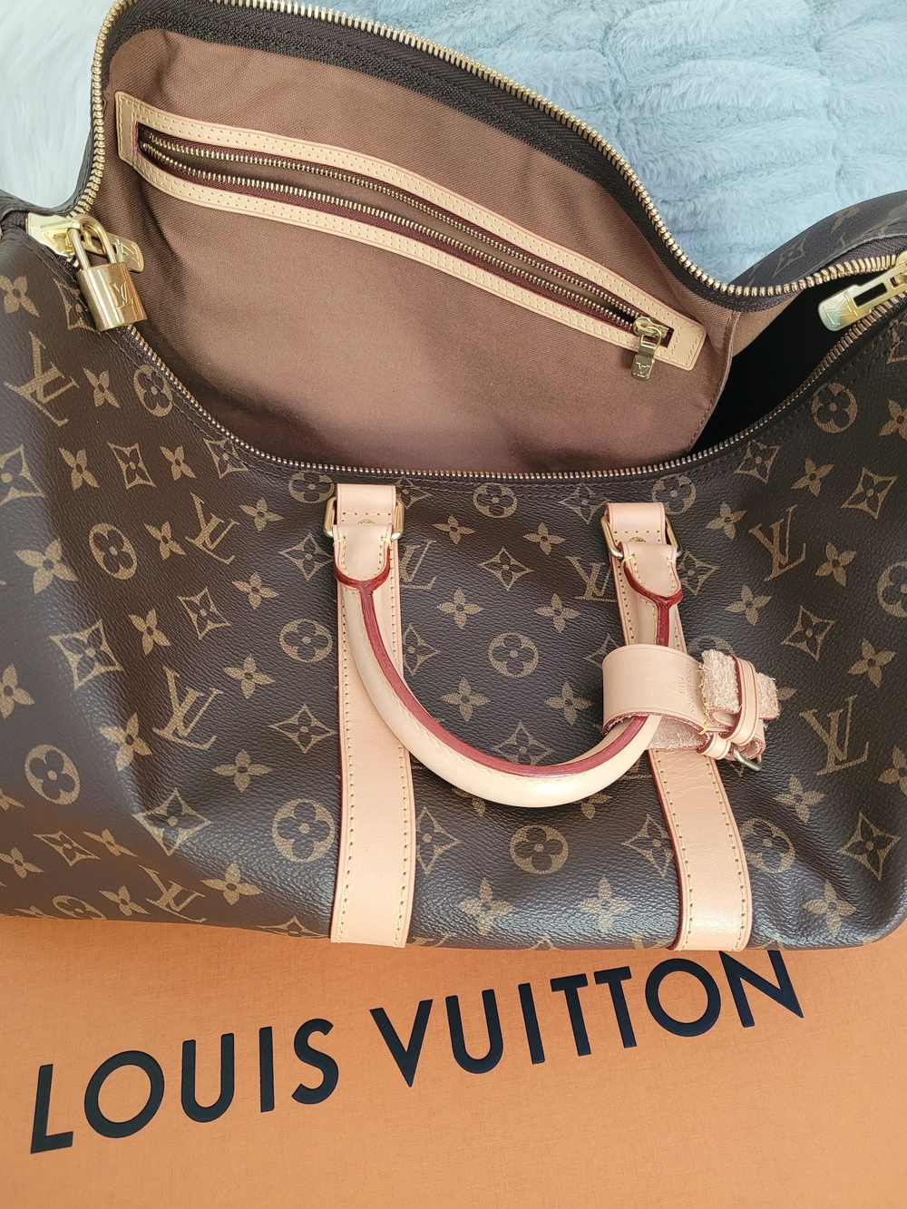 Louis Vuitton Beige & Brown Monogram Keepall 45 Travel Bag - Picture 7 of 9